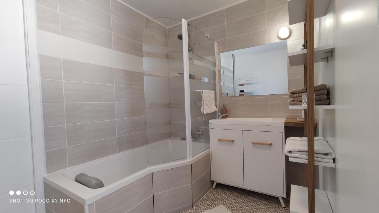 La Pause Au Cub, Maison Cubique Confort Holiday home Hinges